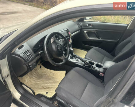 Бежевый Субару Аутбек, объемом двигателя 2.46 л и пробегом 191 тыс. км за 6500 $, фото 8 на Automoto.ua