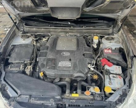 Бежевый Субару Аутбек, объемом двигателя 2 л и пробегом 250 тыс. км за 5900 $, фото 7 на Automoto.ua