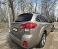 Бежевий Субару Аутбек, об'ємом двигуна 2 л та пробігом 250 тис. км за 5600 $, фото 2 на Automoto.ua