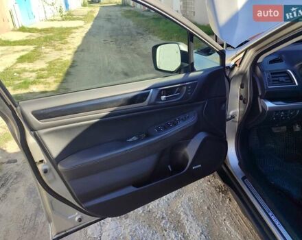 Бежевий Субару Аутбек, об'ємом двигуна 2 л та пробігом 220 тис. км за 16500 $, фото 9 на Automoto.ua