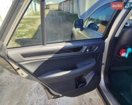Бежевий Субару Аутбек, об'ємом двигуна 2 л та пробігом 220 тис. км за 16500 $, фото 11 на Automoto.ua