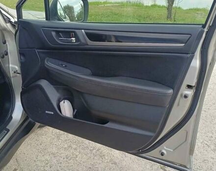 Бежевый Субару Аутбек, объемом двигателя 2 л и пробегом 222 тыс. км за 17900 $, фото 8 на Automoto.ua