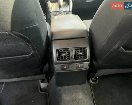 Бежевий Субару Аутбек, об'ємом двигуна 2.46 л та пробігом 288 тис. км за 11800 $, фото 15 на Automoto.ua