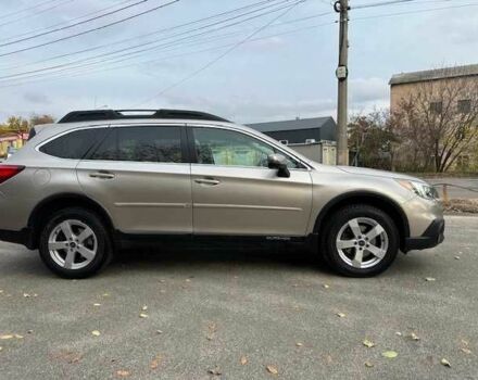 Бежевий Субару Аутбек, об'ємом двигуна 2.5 л та пробігом 180 тис. км за 16872 $, фото 3 на Automoto.ua