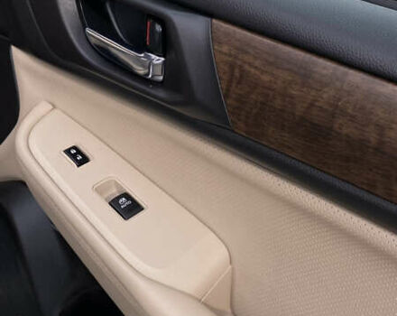 Бежевый Субару Аутбек, объемом двигателя 2.5 л и пробегом 280 тыс. км за 12500 $, фото 6 на Automoto.ua