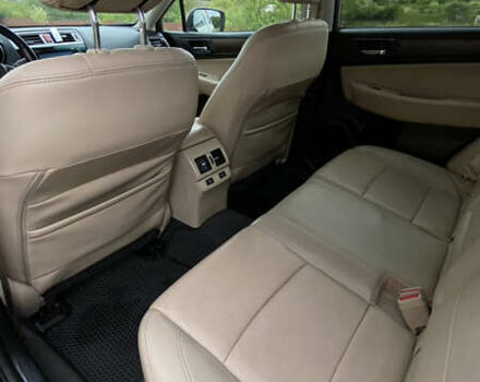 Бежевый Субару Аутбек, объемом двигателя 2.5 л и пробегом 280 тыс. км за 12500 $, фото 10 на Automoto.ua