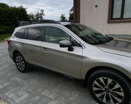 Бежевый Субару Аутбек, объемом двигателя 2.5 л и пробегом 280 тыс. км за 12500 $, фото 1 на Automoto.ua