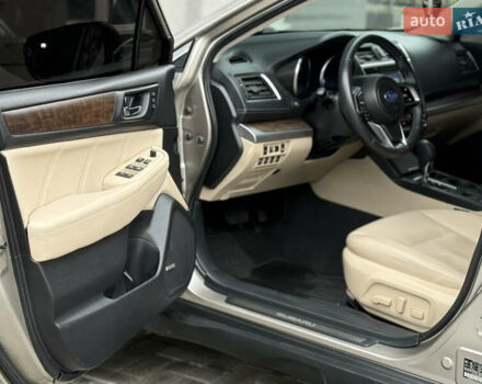 Бежевый Субару Аутбек, объемом двигателя 2.5 л и пробегом 135 тыс. км за 16999 $, фото 31 на Automoto.ua