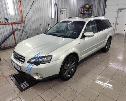 Бежевый Субару Аутбек, объемом двигателя 3 л и пробегом 270 тыс. км за 5200 $, фото 1 на Automoto.ua