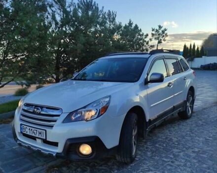 Субару Аутбек 2013 в Львове на Automoto.ua Бежевый Субару Аутбек, объемом двигателя 2.46 л и пробегом 217 тыс. км за 10000 $, фото 1 на Automoto.ua