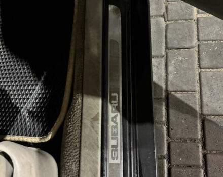 Черный Субару Аутбек, объемом двигателя 2.99 л и пробегом 450 тыс. км за 6500 $, фото 13 на Automoto.ua