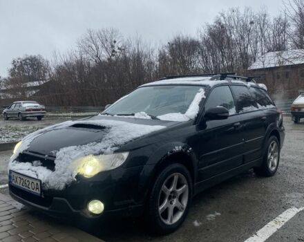 Черный Субару Аутбек, объемом двигателя 2.5 л и пробегом 200 тыс. км за 7500 $, фото 1 на Automoto.ua