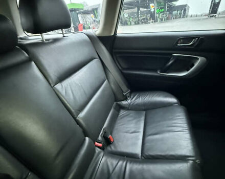 Черный Субару Аутбек, объемом двигателя 2.46 л и пробегом 289 тыс. км за 6000 $, фото 16 на Automoto.ua