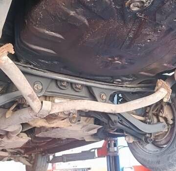 Черный Субару Аутбек, объемом двигателя 2.46 л и пробегом 316 тыс. км за 5600 $, фото 7 на Automoto.ua