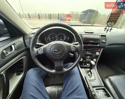 Черный Субару Аутбек, объемом двигателя 2.46 л и пробегом 289 тыс. км за 6000 $, фото 11 на Automoto.ua
