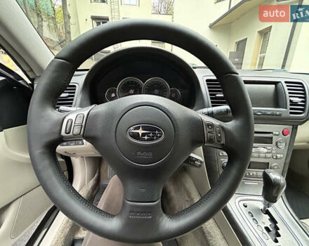 Чорний Субару Аутбек, об'ємом двигуна 2.99 л та пробігом 272 тис. км за 5000 $, фото 18 на Automoto.ua
