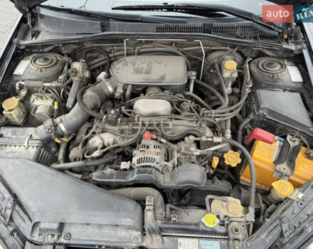 Черный Субару Аутбек, объемом двигателя 2.46 л и пробегом 289 тыс. км за 6000 $, фото 21 на Automoto.ua