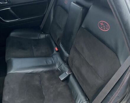 Черный Субару Аутбек, объемом двигателя 2.5 л и пробегом 200 тыс. км за 7500 $, фото 7 на Automoto.ua