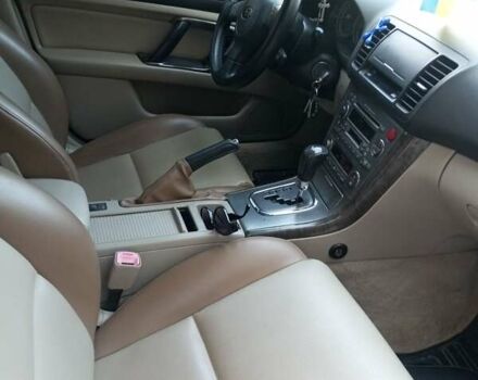 Чорний Субару Аутбек, об'ємом двигуна 3 л та пробігом 210 тис. км за 7400 $, фото 5 на Automoto.ua