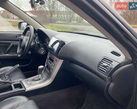 Чорний Субару Аутбек, об'ємом двигуна 2.46 л та пробігом 256 тис. км за 5490 $, фото 28 на Automoto.ua