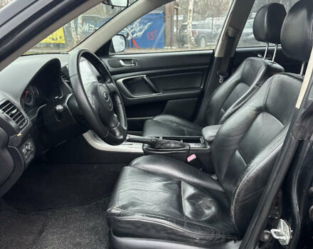 Черный Субару Аутбек, объемом двигателя 2.5 л и пробегом 256 тыс. км за 5400 $, фото 8 на Automoto.ua