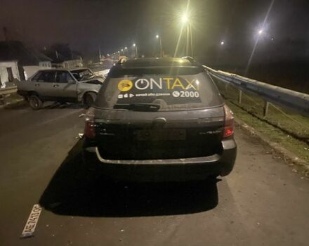 Чорний Субару Аутбек, об'ємом двигуна 2.5 л та пробігом 250 тис. км за 3000 $, фото 3 на Automoto.ua