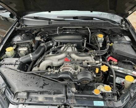 Черный Субару Аутбек, объемом двигателя 2.5 л и пробегом 250 тыс. км за 6700 $, фото 7 на Automoto.ua