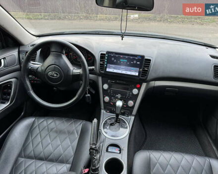 Черный Субару Аутбек, объемом двигателя 2.46 л и пробегом 272 тыс. км за 9000 $, фото 18 на Automoto.ua