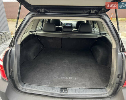 Черный Субару Аутбек, объемом двигателя 2.46 л и пробегом 272 тыс. км за 9000 $, фото 14 на Automoto.ua