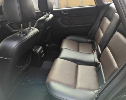 Черный Субару Аутбек, объемом двигателя 2.5 л и пробегом 180 тыс. км за 5000 $, фото 7 на Automoto.ua