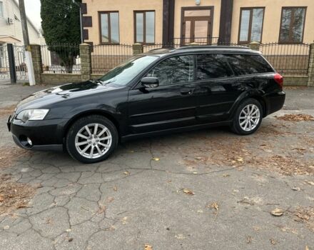 Черный Субару Аутбек, объемом двигателя 2.5 л и пробегом 250 тыс. км за 6700 $, фото 4 на Automoto.ua