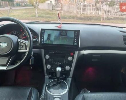 Черный Субару Аутбек, объемом двигателя 3 л и пробегом 325 тыс. км за 8500 $, фото 4 на Automoto.ua