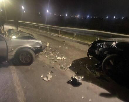 Чорний Субару Аутбек, об'ємом двигуна 2.5 л та пробігом 250 тис. км за 3000 $, фото 4 на Automoto.ua