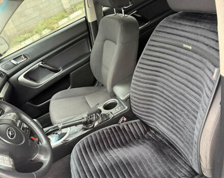 Черный Субару Аутбек, объемом двигателя 2.46 л и пробегом 263 тыс. км за 7300 $, фото 8 на Automoto.ua