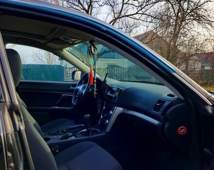 Черный Субару Аутбек, объемом двигателя 2.5 л и пробегом 233 тыс. км за 6100 $, фото 10 на Automoto.ua