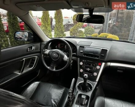 Черный Субару Аутбек, объемом двигателя 2.46 л и пробегом 345 тыс. км за 5600 $, фото 23 на Automoto.ua