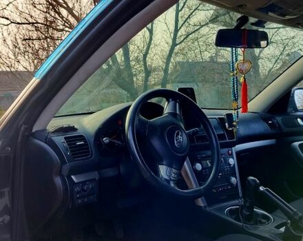 Черный Субару Аутбек, объемом двигателя 2.5 л и пробегом 233 тыс. км за 6100 $, фото 8 на Automoto.ua