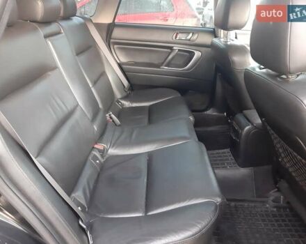 Черный Субару Аутбек, объемом двигателя 3 л и пробегом 205 тыс. км за 8000 $, фото 3 на Automoto.ua