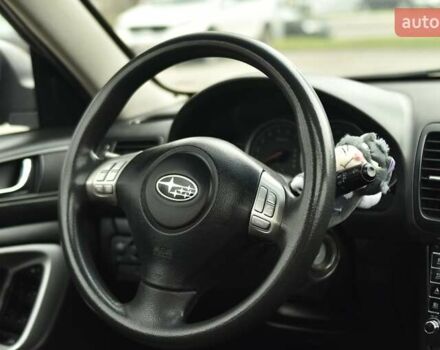 Черный Субару Аутбек, объемом двигателя 2.46 л и пробегом 215 тыс. км за 6700 $, фото 28 на Automoto.ua