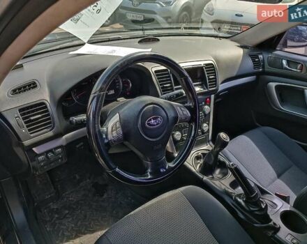 Черный Субару Аутбек, объемом двигателя 2.5 л и пробегом 270 тыс. км за 5990 $, фото 16 на Automoto.ua