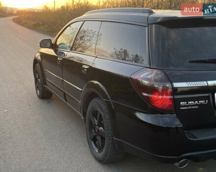 Черный Субару Аутбек, объемом двигателя 2 л и пробегом 237 тыс. км за 4500 $, фото 4 на Automoto.ua