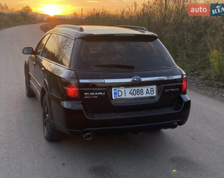 Черный Субару Аутбек, объемом двигателя 2 л и пробегом 237 тыс. км за 4500 $, фото 6 на Automoto.ua