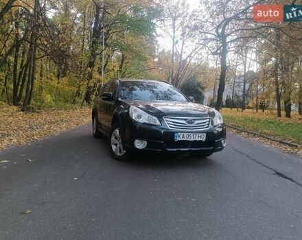 Чорний Субару Аутбек, об'ємом двигуна 2.46 л та пробігом 293 тис. км за 12599 $, фото 5 на Automoto.ua