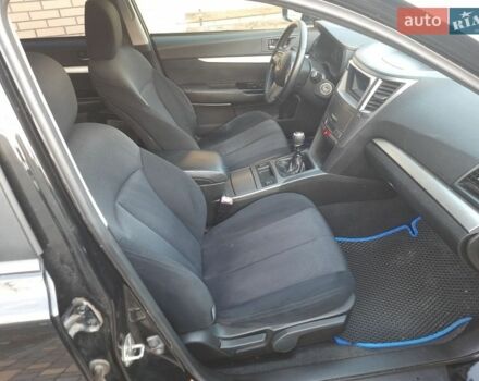 Черный Субару Аутбек, объемом двигателя 2.5 л и пробегом 194 тыс. км за 8700 $, фото 18 на Automoto.ua