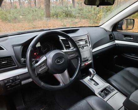 Чорний Субару Аутбек, об'ємом двигуна 2.5 л та пробігом 476 тис. км за 9699 $, фото 4 на Automoto.ua