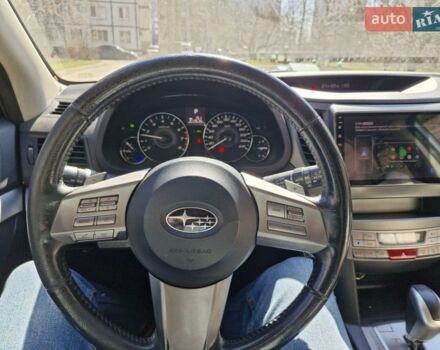 Чорний Субару Аутбек, об'ємом двигуна 2.46 л та пробігом 217 тис. км за 10800 $, фото 10 на Automoto.ua