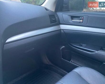 Чорний Субару Аутбек, об'ємом двигуна 2.46 л та пробігом 205 тис. км за 11000 $, фото 17 на Automoto.ua