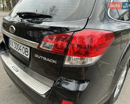 Чорний Субару Аутбек, об'ємом двигуна 2.46 л та пробігом 184 тис. км за 9900 $, фото 27 на Automoto.ua