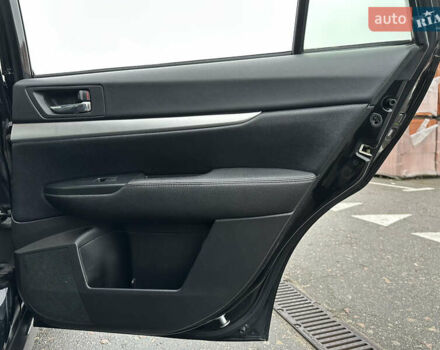 Черный Субару Аутбек, объемом двигателя 2.46 л и пробегом 284 тыс. км за 8990 $, фото 27 на Automoto.ua