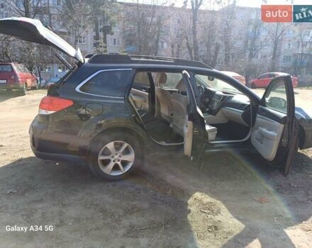 Черный Субару Аутбек, объемом двигателя 2.46 л и пробегом 266 тыс. км за 9000 $, фото 1 на Automoto.ua